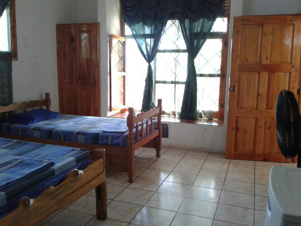 Villa Tortugas Monterrico Εξωτερικό φωτογραφία